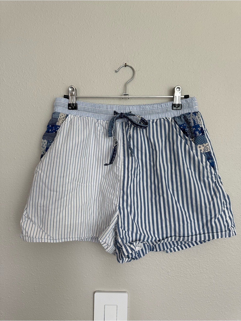 American Eagle Outfitters Blue & White Striped Casual Shorts